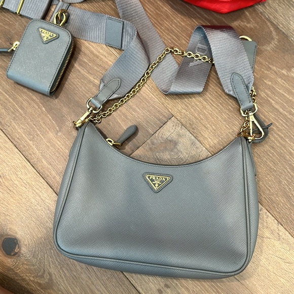 Prada Re-Edition 2005 Saffiano leather bag, grey - Picture 5 of 15